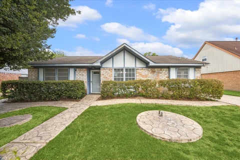 Photo of 11411 Sagecherry Drive, Houston, TX 77089 (MLS # 49247269)
