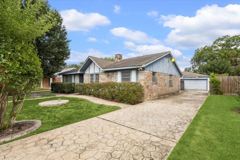 Photo of 11411 Sagecherry Drive, Houston, TX 77089 (MLS # 49247269)