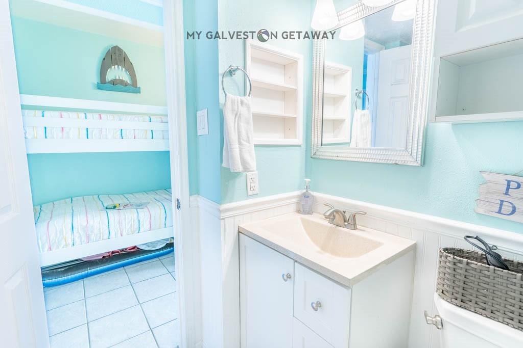 6300 Seawall Boulevard 9214