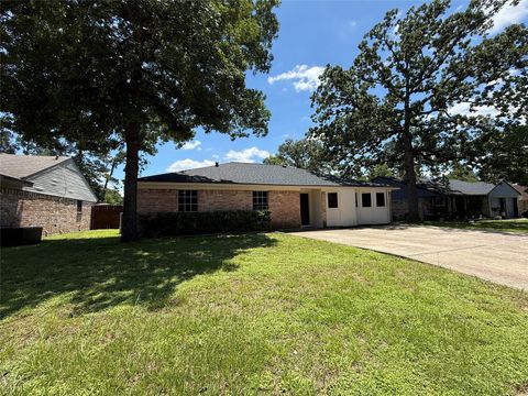 Photo of 507 Hildred Avenue, Conroe, TX 77303 (MLS # 71588458)