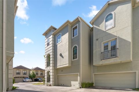 Tiny photo for 5610 Kiam Street #F, Houston, TX 77007 (MLS # 93532149)