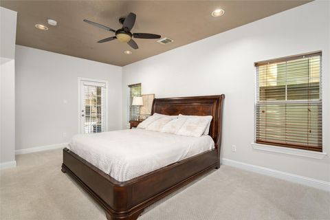 Tiny photo for 5610 Kiam Street #F, Houston, TX 77007 (MLS # 93532149)