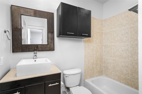 Tiny photo for 5610 Kiam Street #F, Houston, TX 77007 (MLS # 93532149)