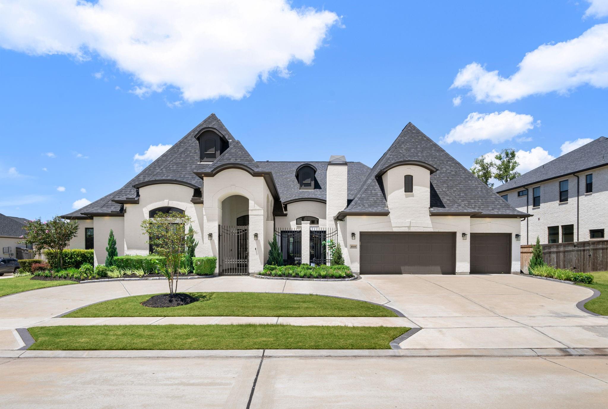 10119 Regatta Shore Drive
