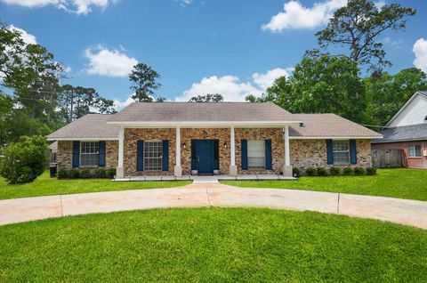 Photo of 17603 Wild Oak Drive, Houston, TX 77090 (MLS # 74838253)