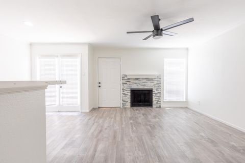 Photo of 14600 Fonmeadow Drive #1304, Houston, TX 77035 (MLS # 22418429)