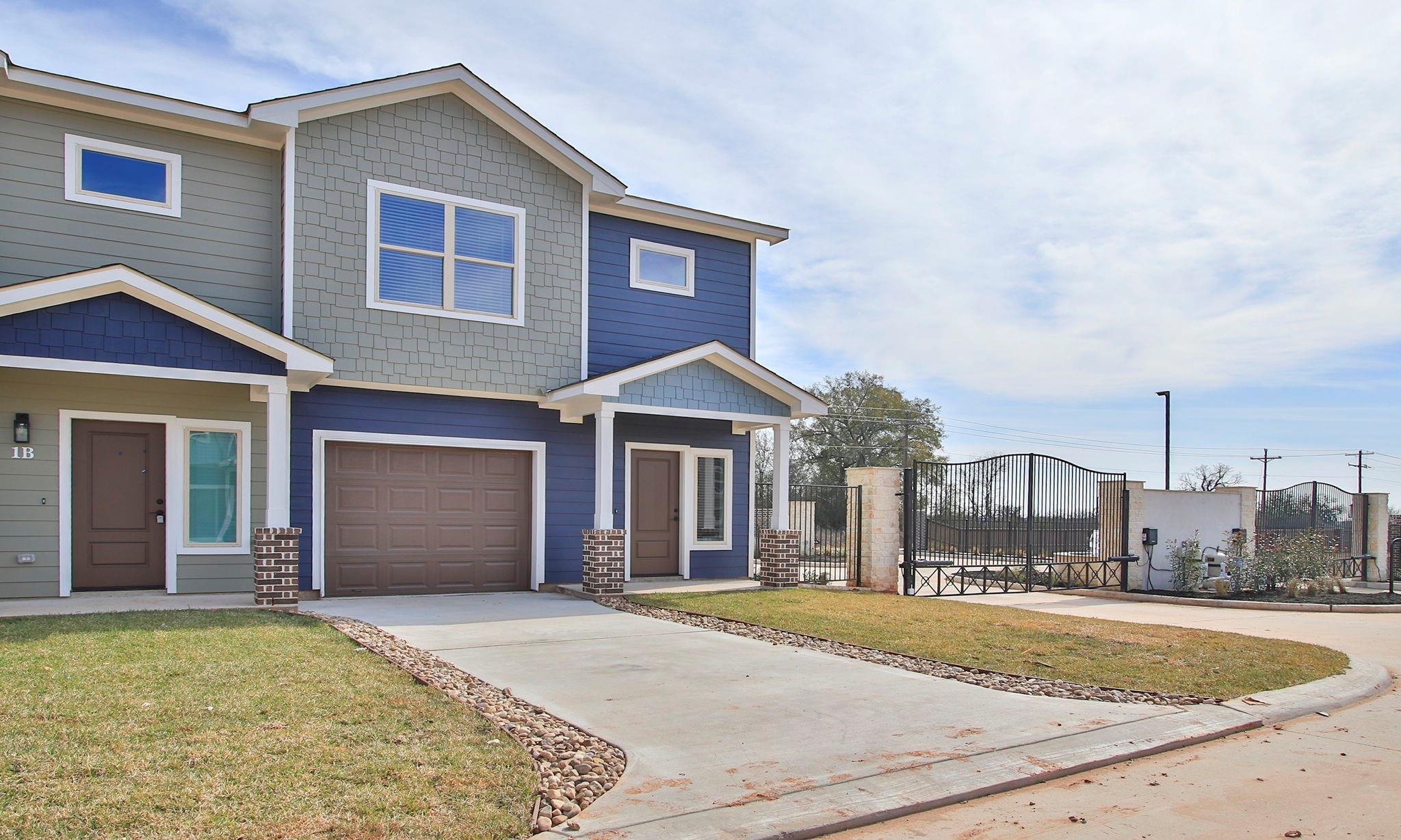 14010 Longstreet Road 10