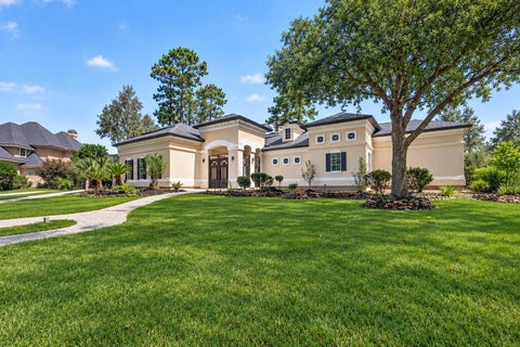 Photo of 46 Kingwood Greens Drive, Houston, TX 77339 (MLS # 24781110)