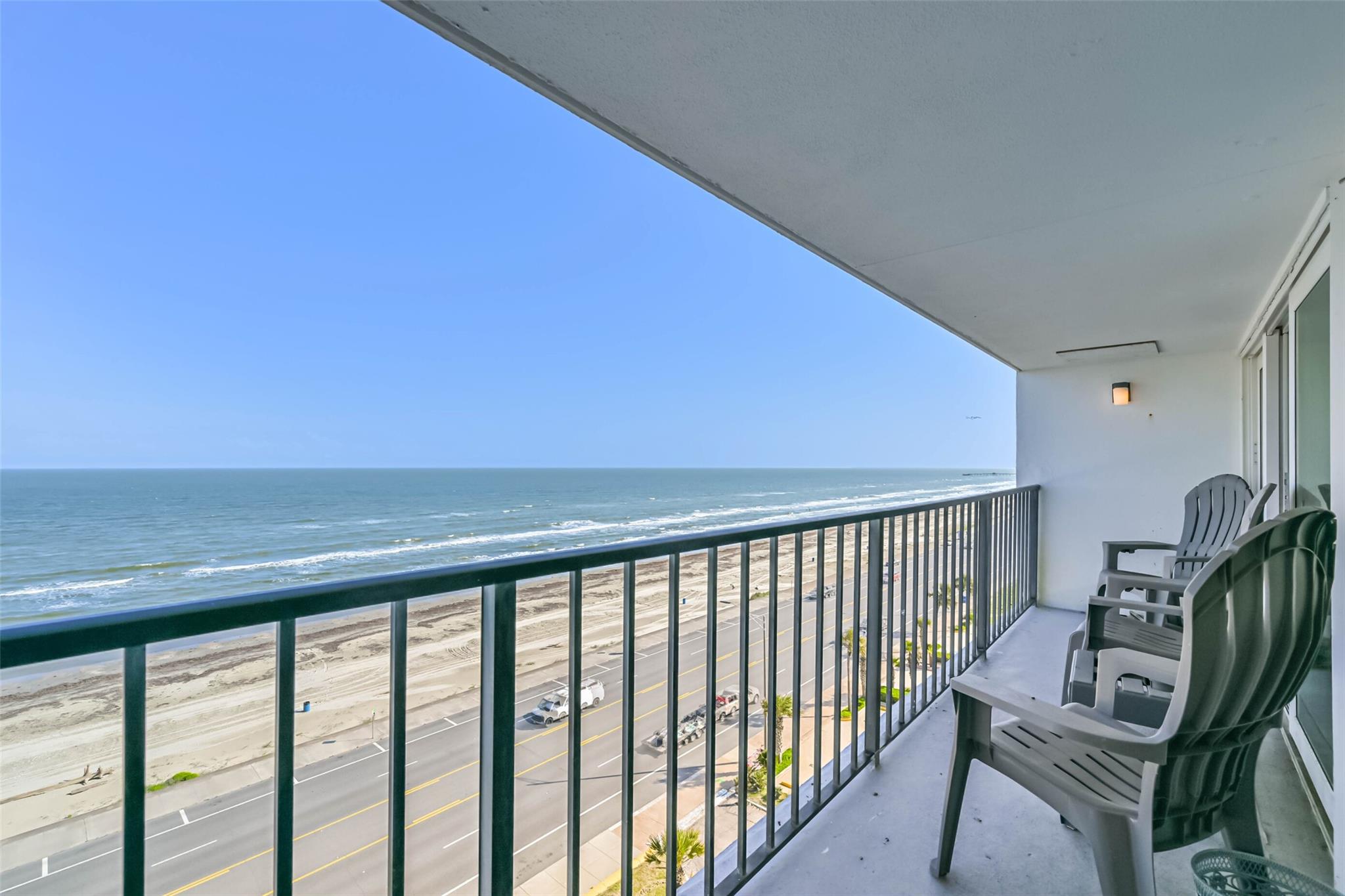 7310 Seawall Boulevard 907