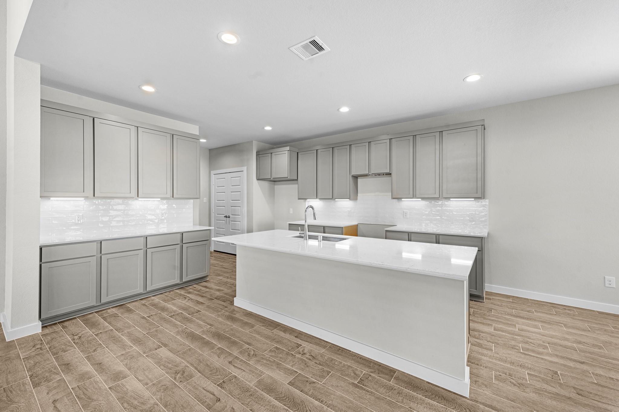 2125 Sunflower View Street