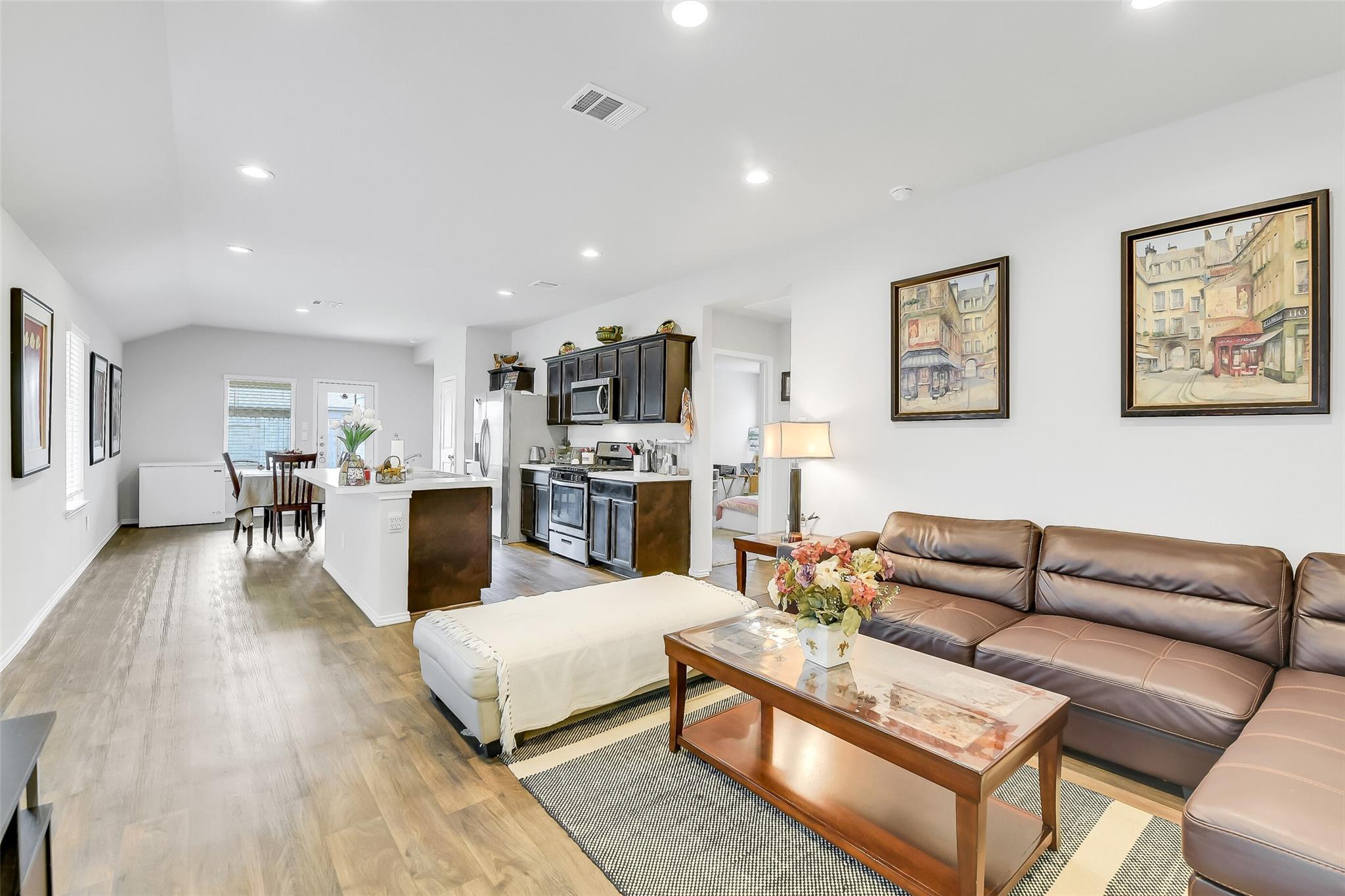 13923 Great Pines Court