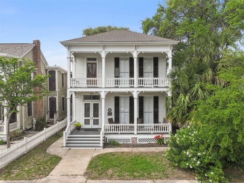 Photo of 1808 Avenue K, Galveston, TX 77550 (MLS # 28408879)