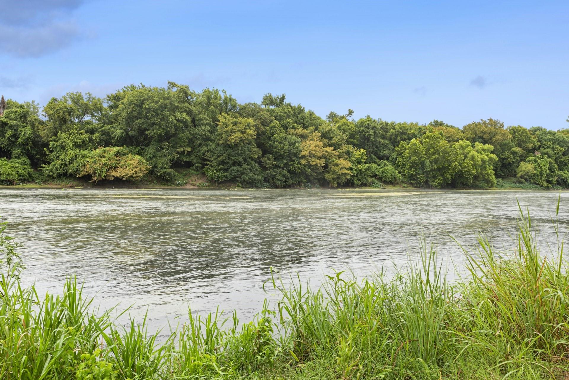 2631 Golden Valley Lane