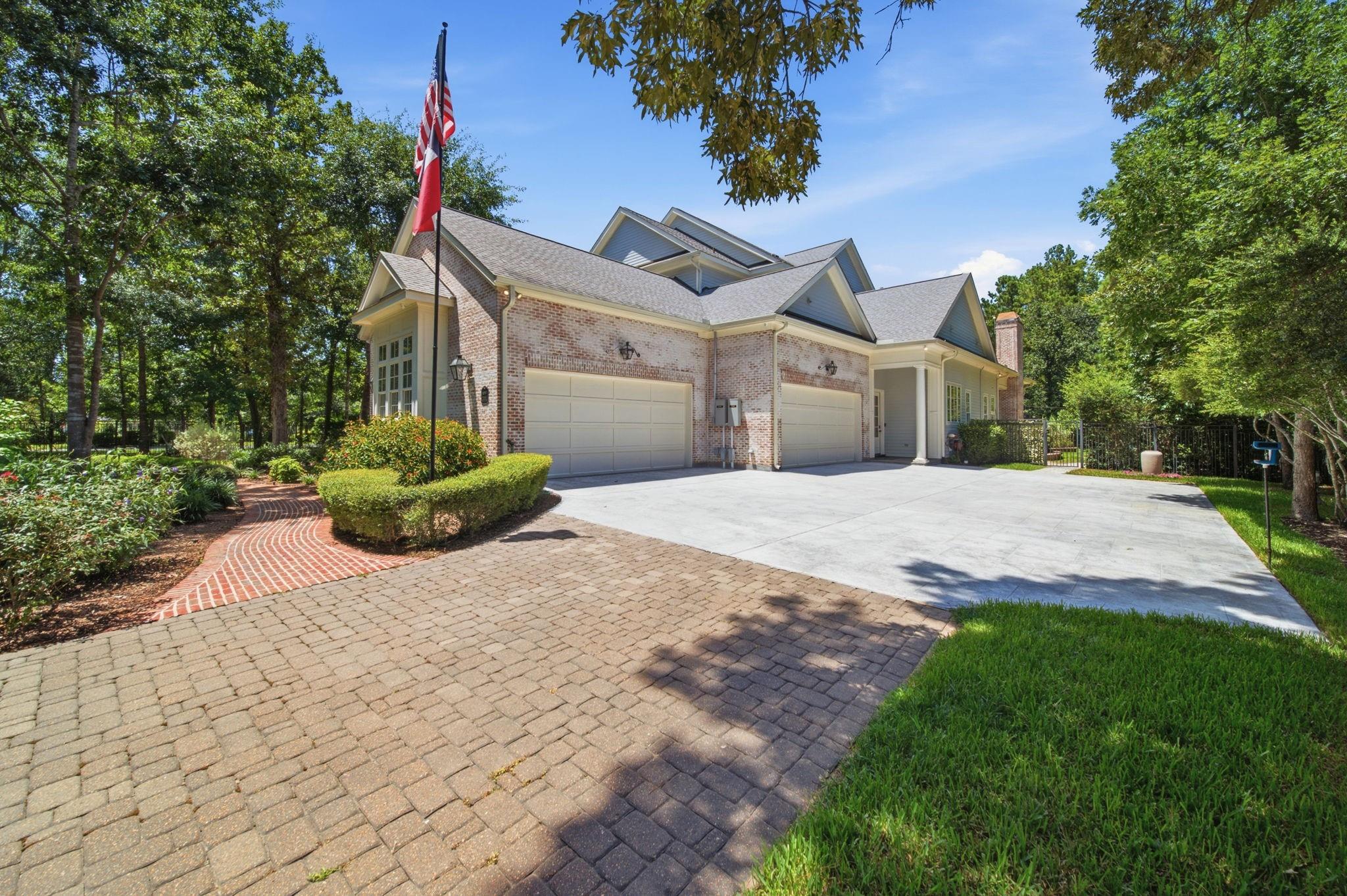 859 Eagle Pointe