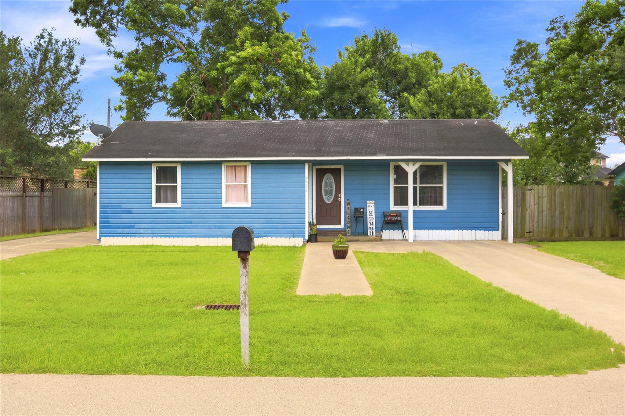 9326 Montgomery Lane