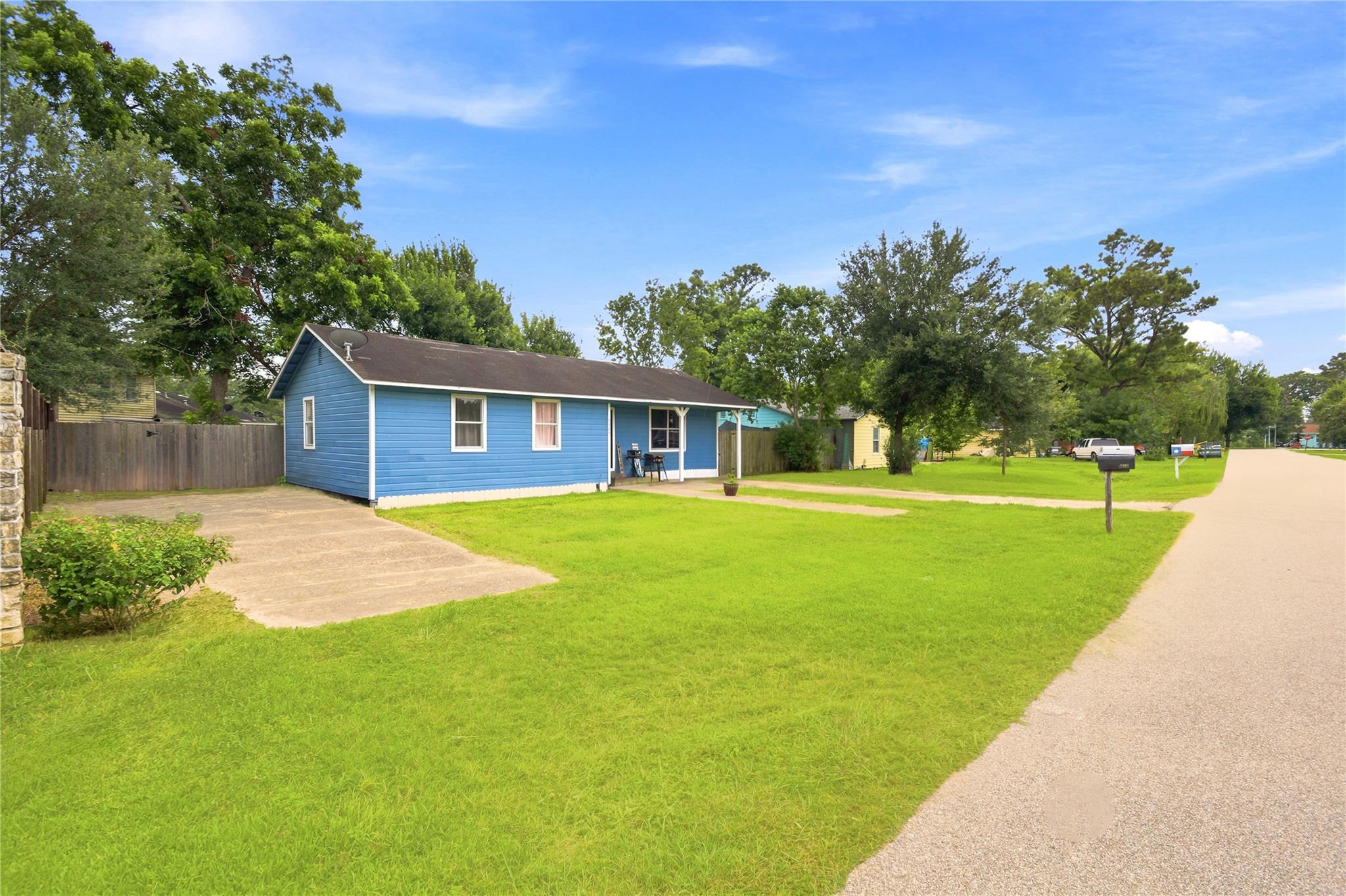 9326 Montgomery Lane