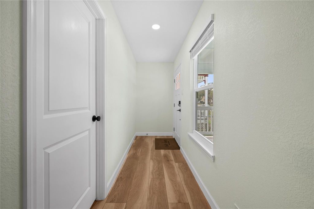 Photo of 2811 Avenue O 1/2, Galveston, TX 77550 (MLS # 51746096)