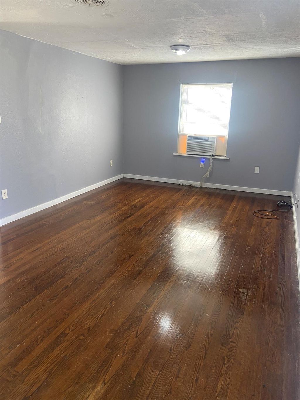 Photo of 5250 Kingsbury Street, Houston, TX 77021 (MLS # 96367168)