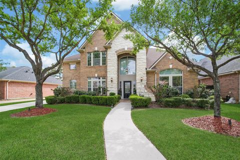 Photo of 6530 Monte Bello Ridge Lane, Houston, TX 77041 (MLS # 75818044)