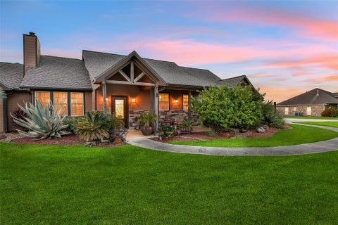 Photo of 7703 Mecom Road, Hitchcock, TX 77563 (MLS # 73886484)