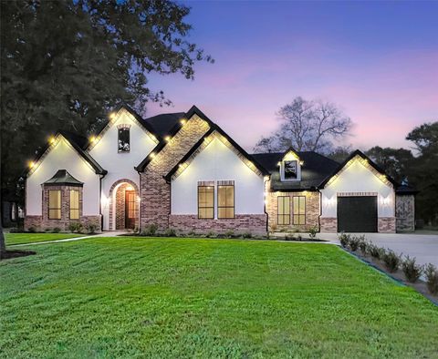 Photo of 210 Hogan Lane, Hempstead, TX 77445 (MLS # 53749965)