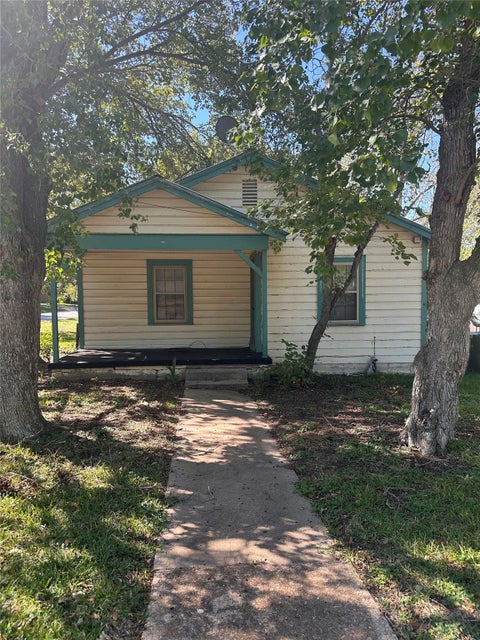 Photo of 1708 Morgan Street, Brenham, TX 77833 (MLS # 49974296)