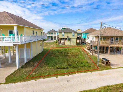 Photo of 955 Fisherman Drive S, Crystal Beach, TX 77650 (MLS # 97074916)