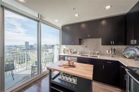 Photo of 5927 Almeda Rd RD #20713, Houston, TX 77004 (MLS # 97541340)