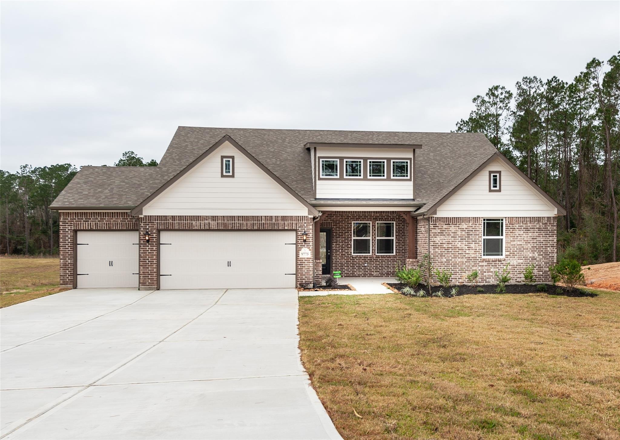 13616 Armstrong