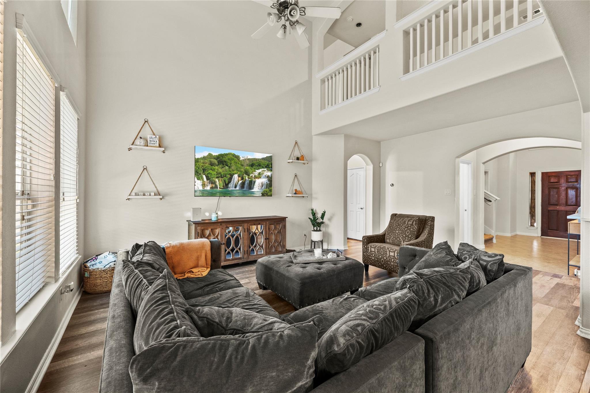 24402 Lakecrest Bend Drive