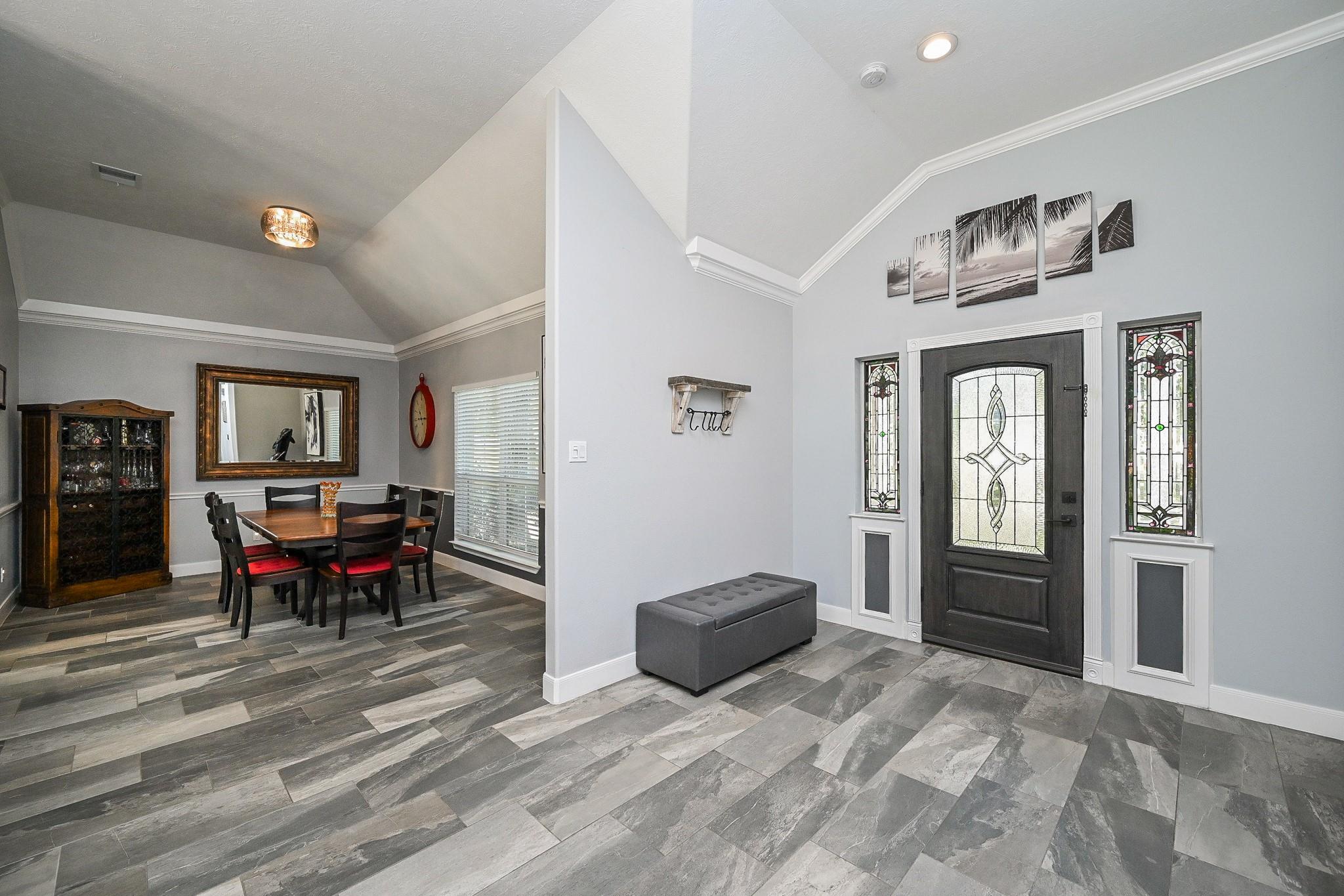 75 April Wind Drive S