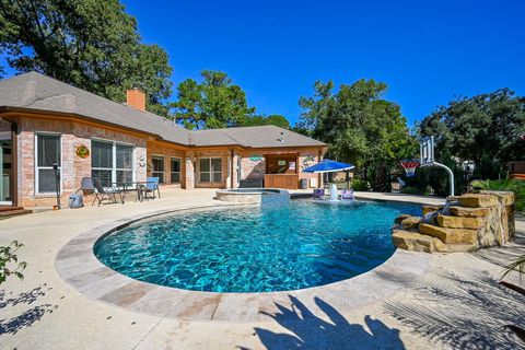 75 April Wind Drive S Conroe TX 77356