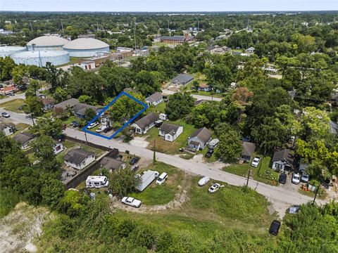 Photo of 7332 Parkes Street, Houston, TX 77088 (MLS # 69519531)