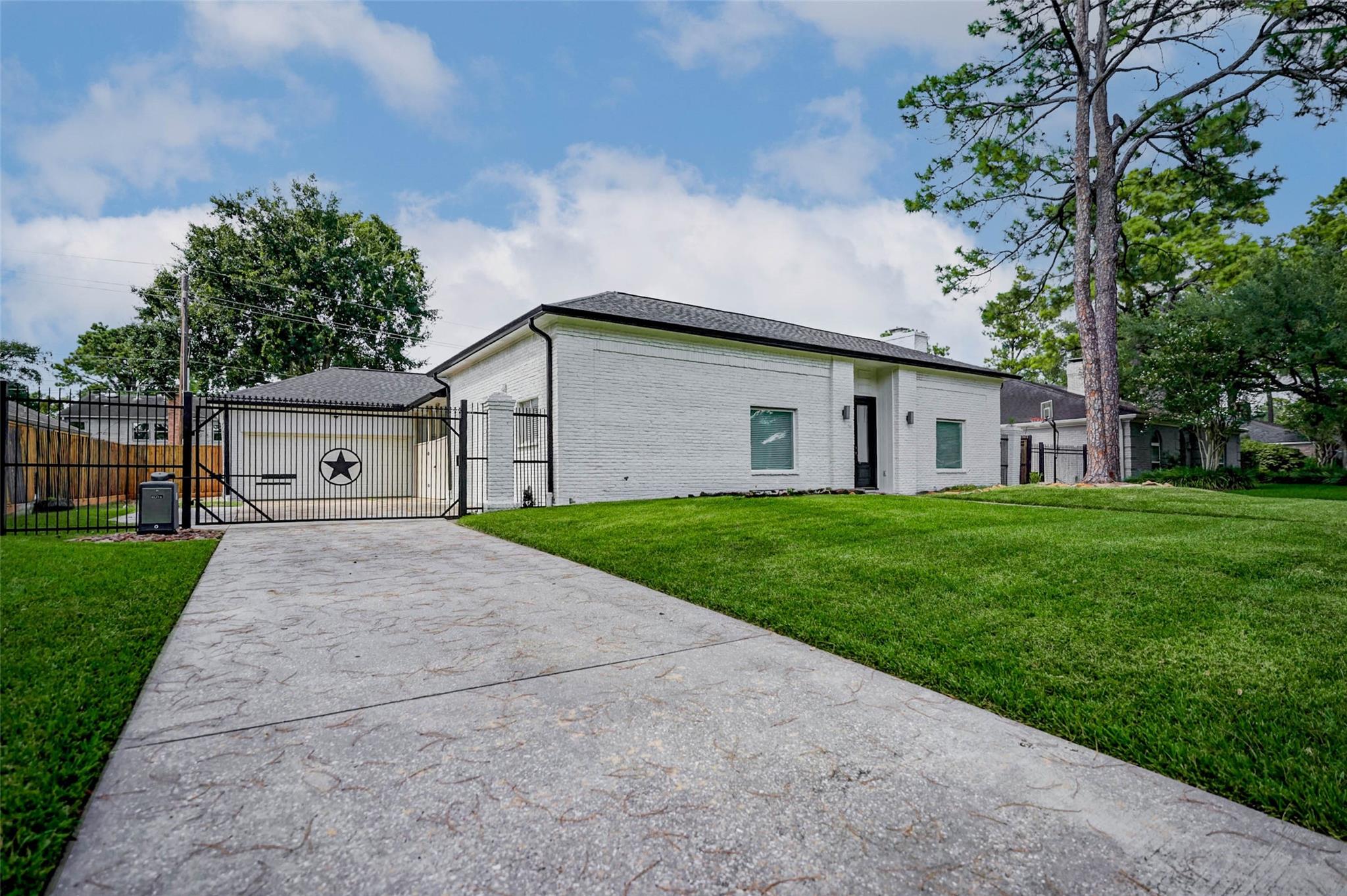 10118 Briar Rose Drive