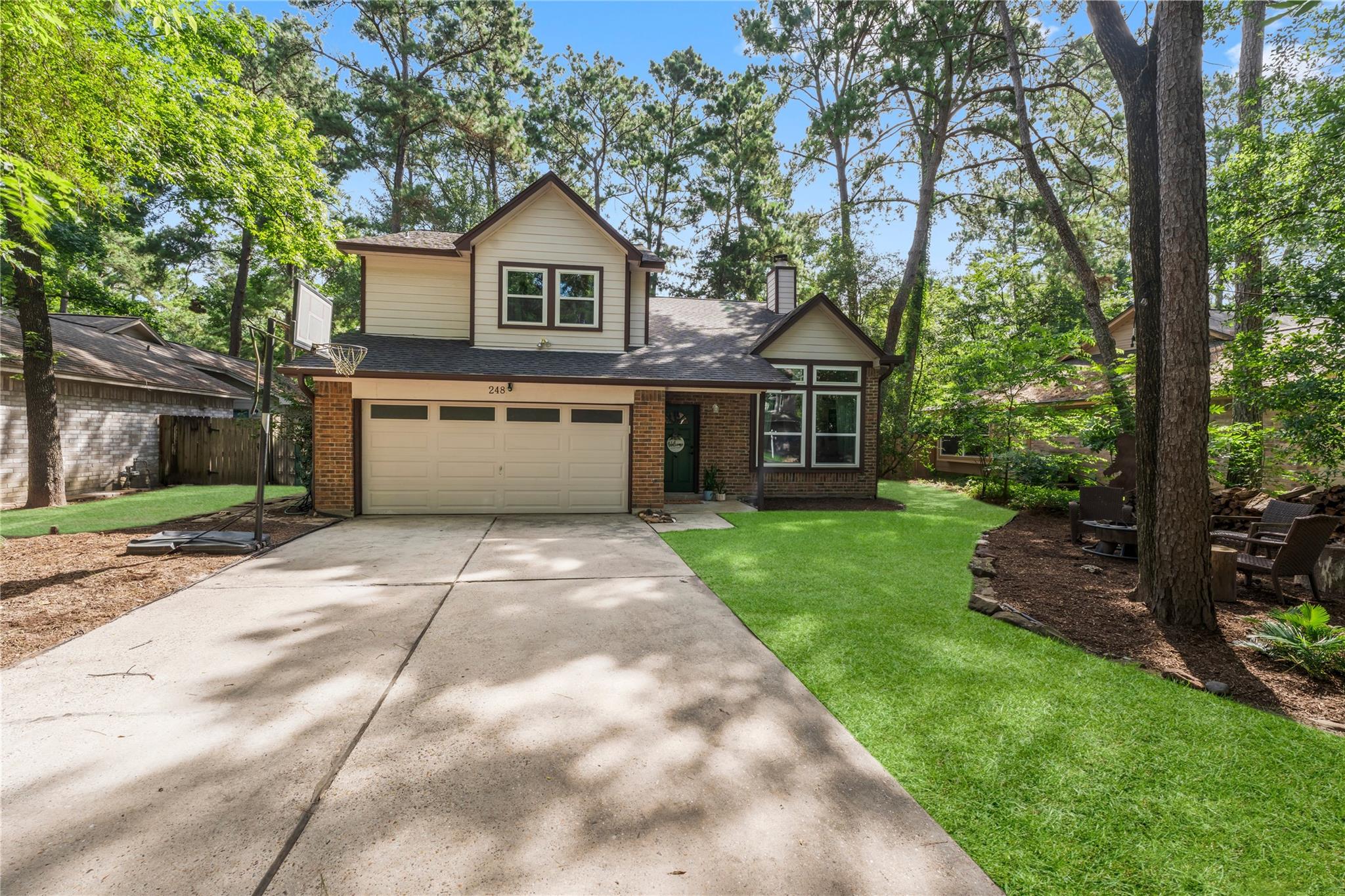 248 S Pathfinders Circle
