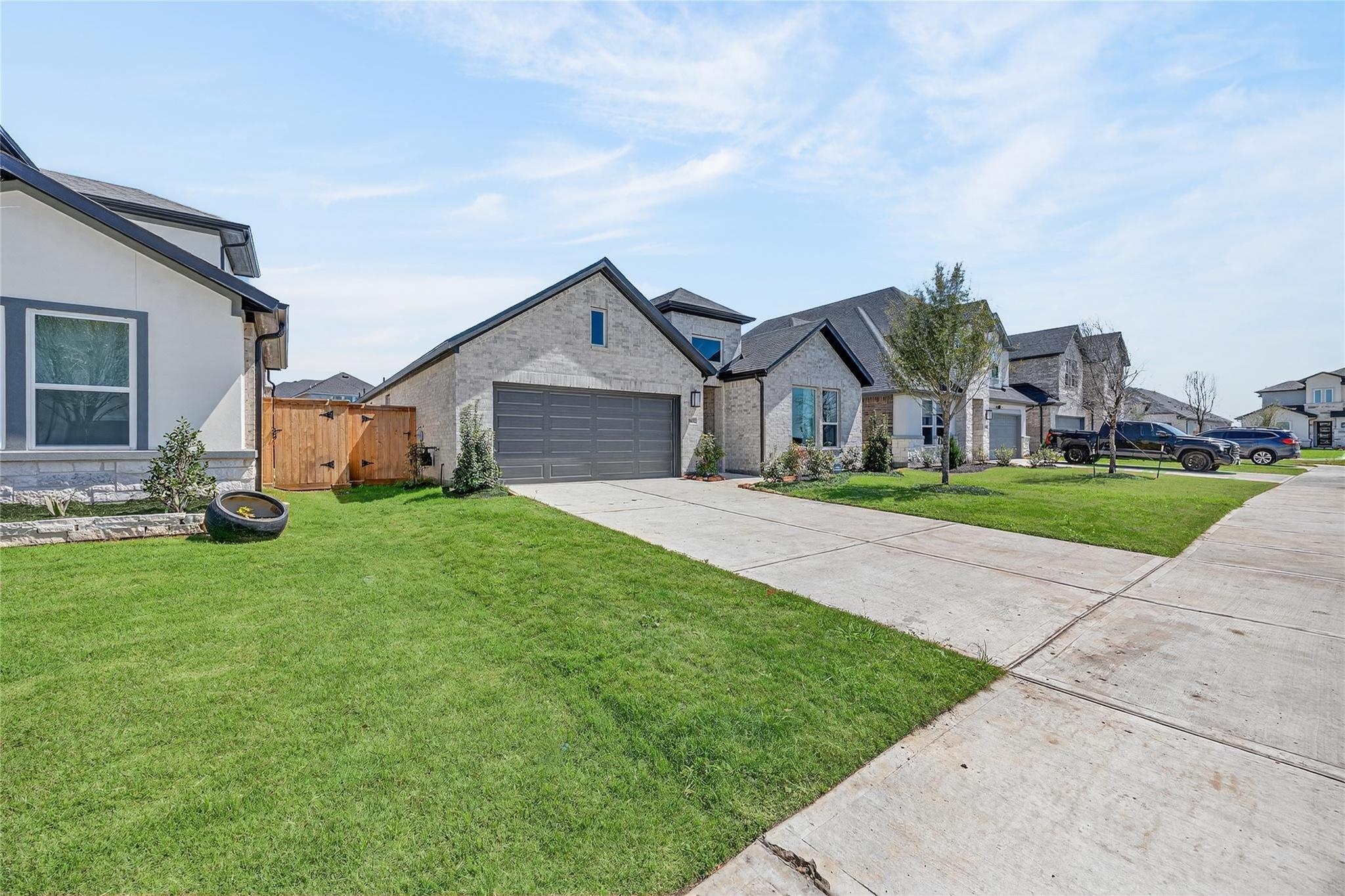 9627 Starry Eyes Lane