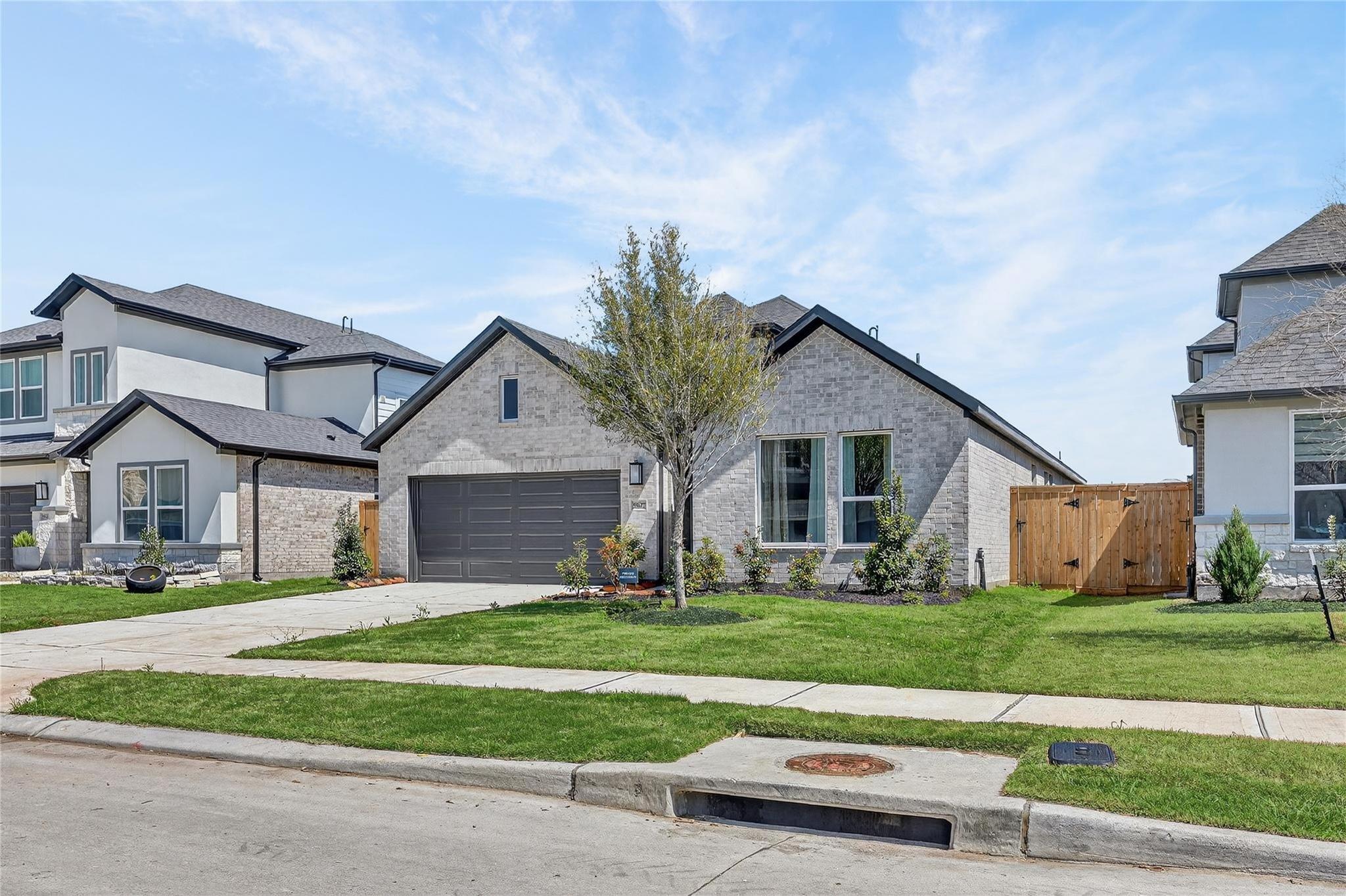 9627 Starry Eyes Lane