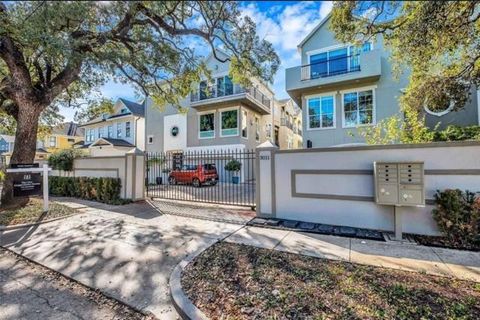 Tiny photo for 3011 Houston Avenue #B, Houston, TX 77009 (MLS # 927048)