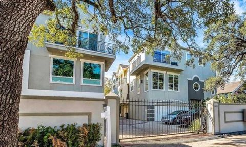 Photo of 3011 Houston Avenue, Houston, TX 77009 (MLS # 927048)