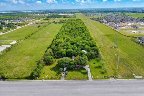 Photo of 1218 E Pasadena Boulevard, Deer Park, TX 77536 (MLS # 79220272)