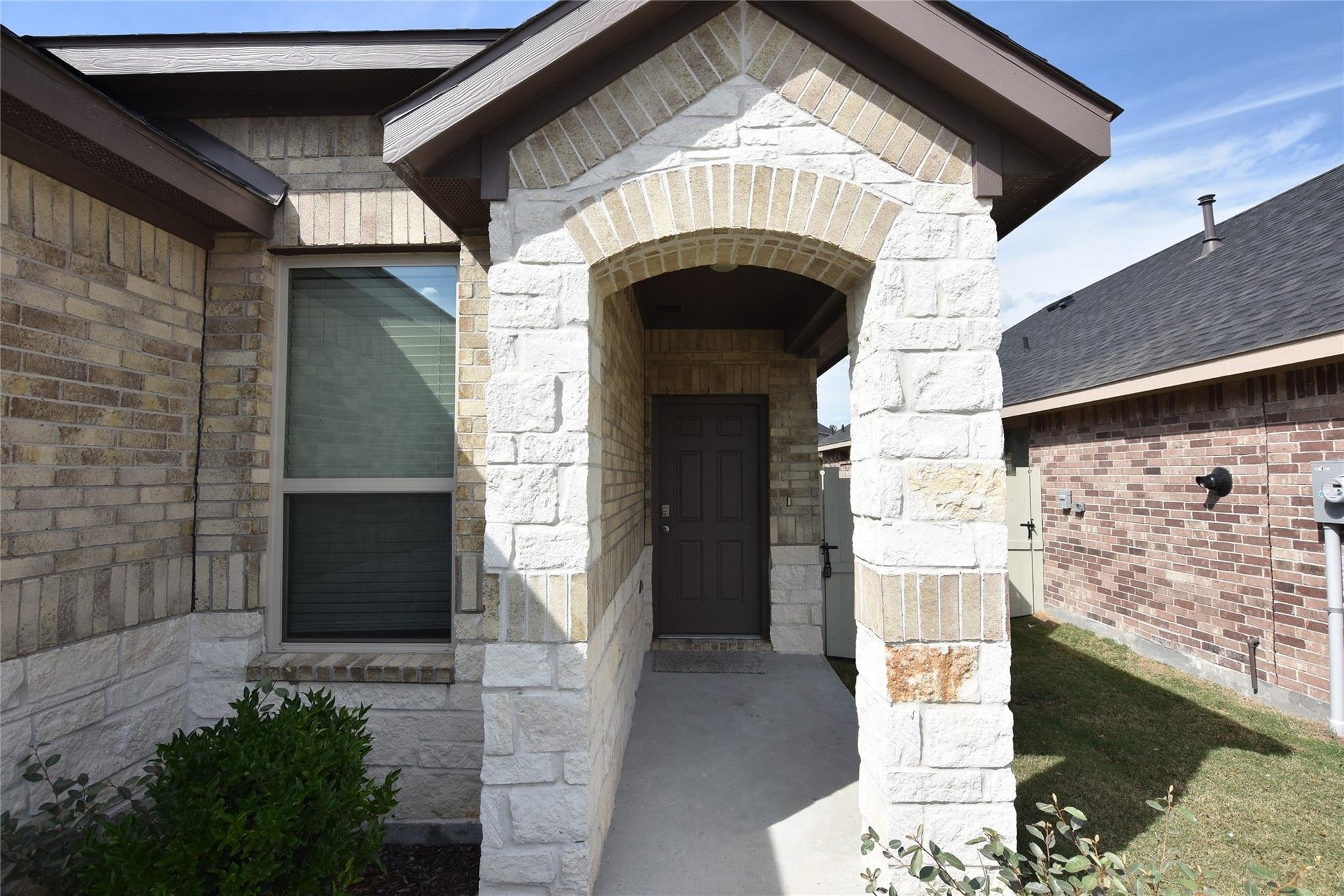9303 Colonial Bent Court
