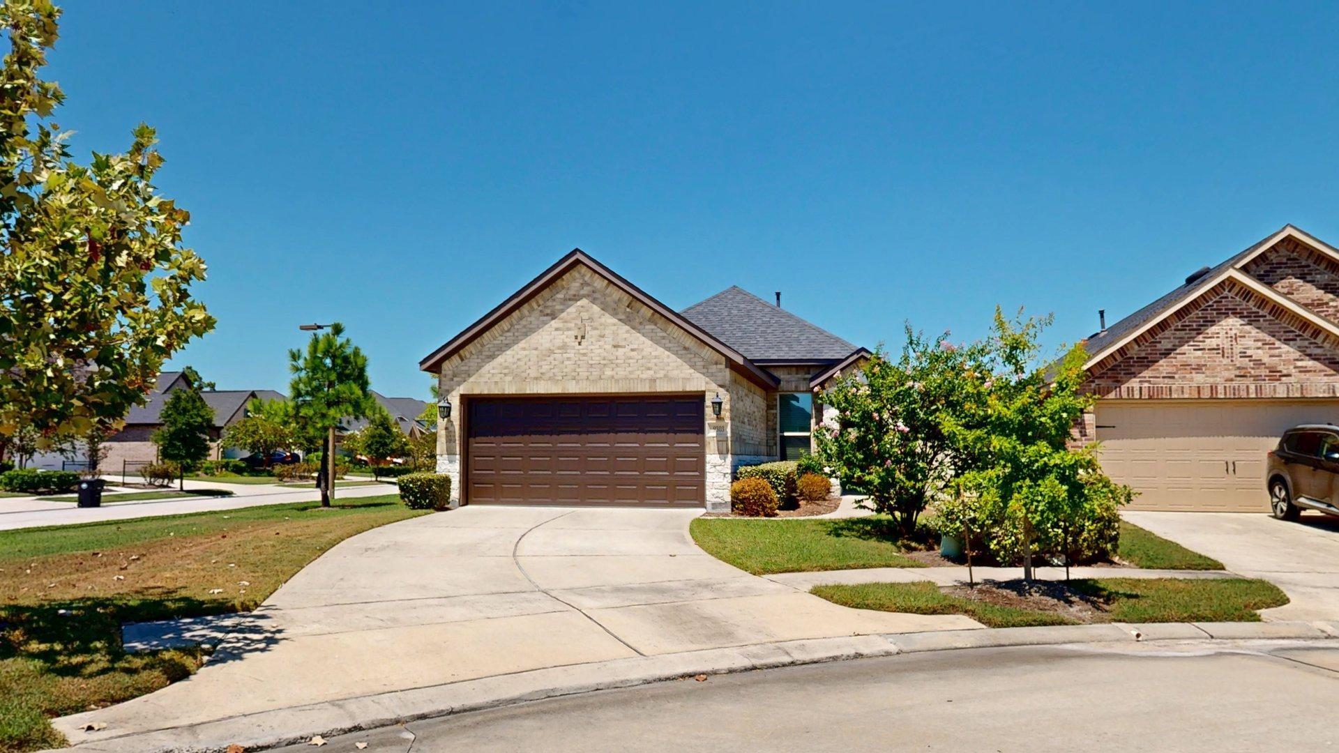 9303 Colonial Bent Court