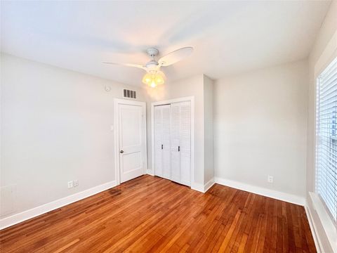 Tiny photo for 629 E 11th Street #1, Houston, TX 77008 (MLS # 55356210)