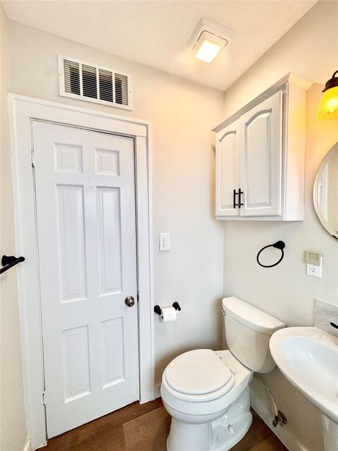 Tiny photo for 629 E 11th Street #1, Houston, TX 77008 (MLS # 55356210)