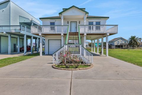 Photo of 970 Townsend Drive, Bolivar Peninsula, TX 77650 (MLS # 42706221)