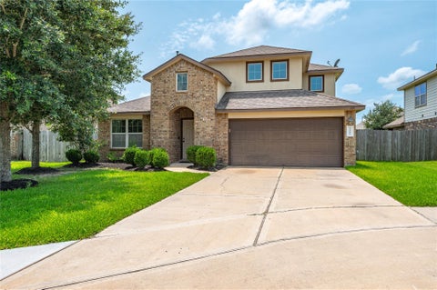 Photo of 9906 Bezeled Circle Lane, Rosharon, TX 77583 (MLS # 74555421)