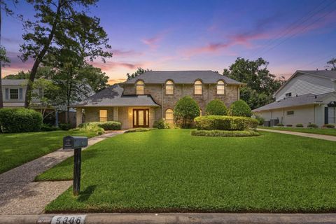 Homes For Sale - 5306 Dana Leigh Drive<br/> Harris County, Houston, TX 77066