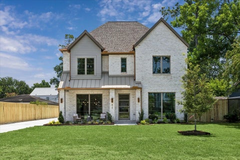 Photo of 515 W 33rd Street, Houston, TX 77018 (MLS # 29482225)