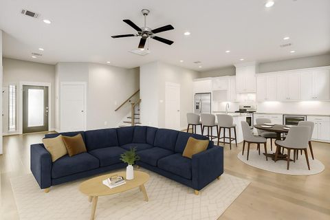 Photo of 5905 Petty Street #B, Houston, TX 77007 (MLS # 51093910)