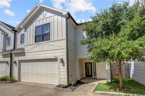 Photo of 5905 Petty Street #B, Houston, TX 77007 (MLS # 51093910)